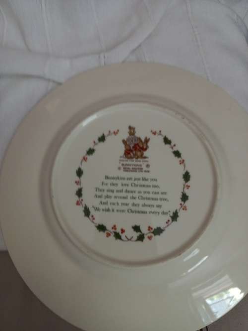 BUNNYKINS ROYAL DOULTON MERRY CHRISTMAS PLATE